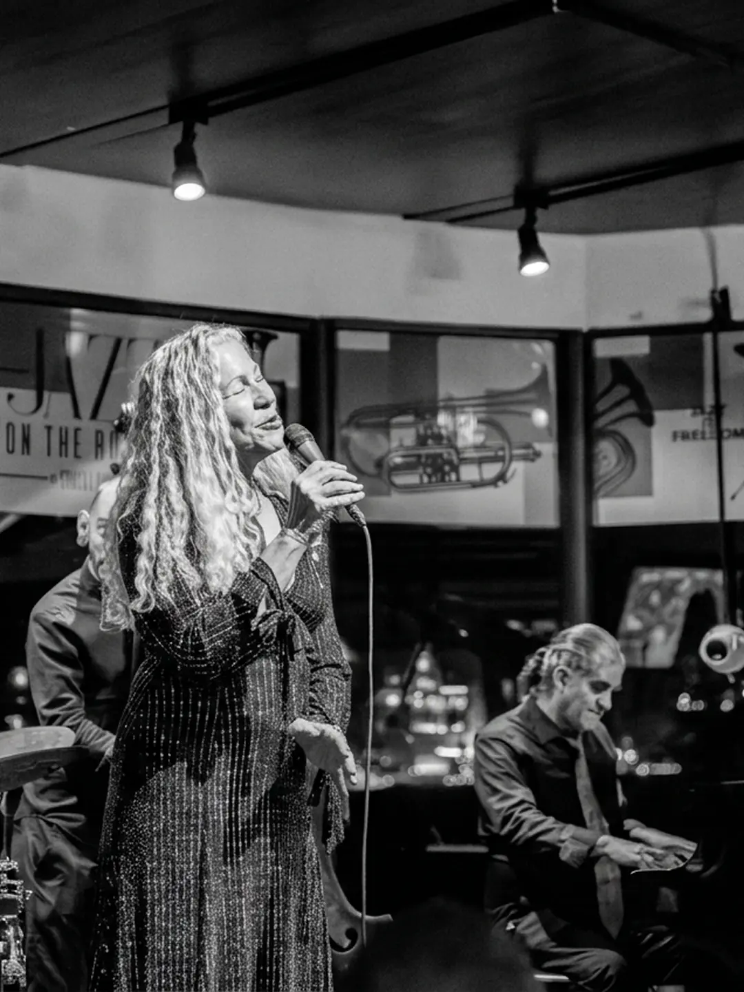 Daline Jones and Diego Ramírez Trio — Jazz on the Rocks